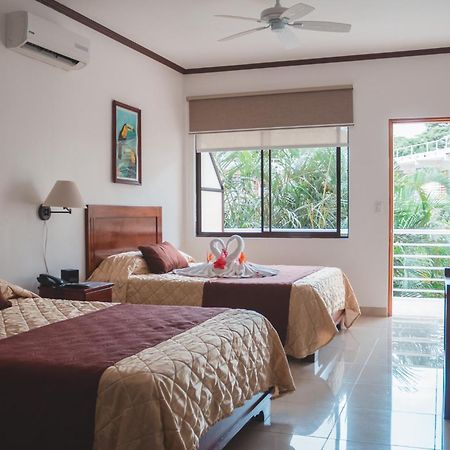 Hotel Arenas En Punta Leona Playa Agujas Ngoại thất bức ảnh