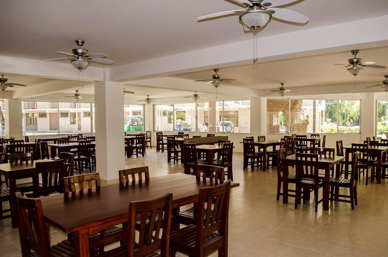 Hotel Arenas En Punta Leona Playa Agujas Ngoại thất bức ảnh