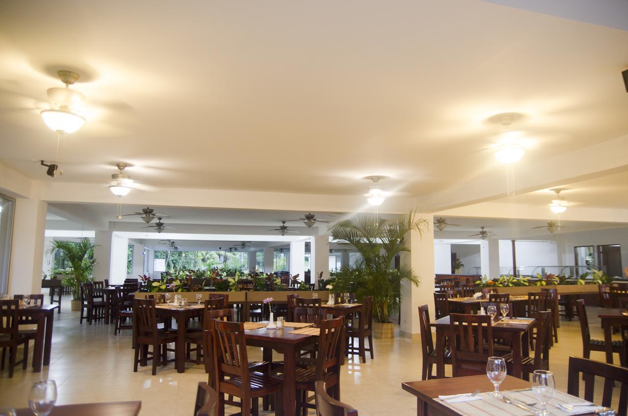 Hotel Arenas En Punta Leona Playa Agujas Ngoại thất bức ảnh