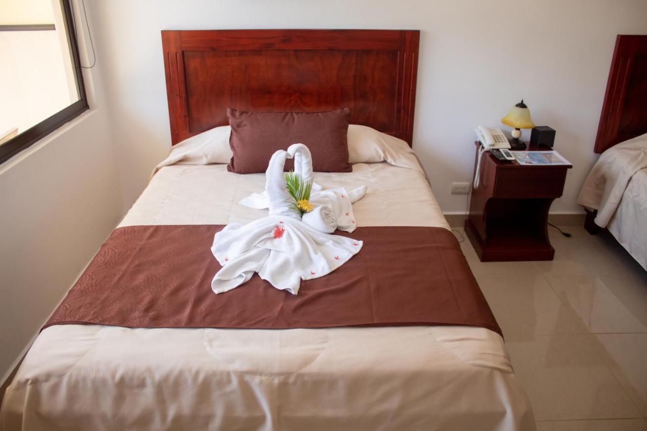 Hotel Arenas En Punta Leona Playa Agujas Ngoại thất bức ảnh